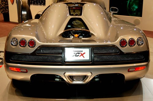 800px-koenigsegg_ccx_rear.jpg