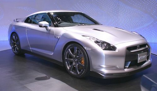 nissan-gt-r-front-three-quarter.jpg