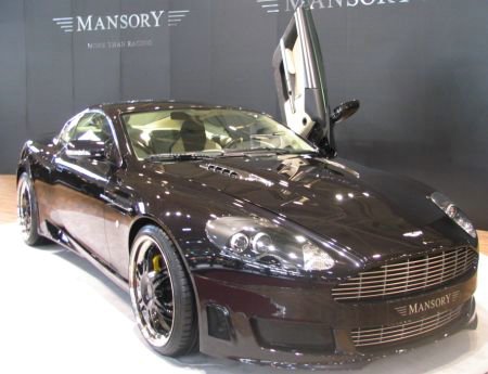 iaa_2005_aston_martin_db9_mansory_front_vleugeldeuren.jpg