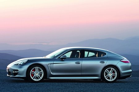 porsche-panamera4.jpg