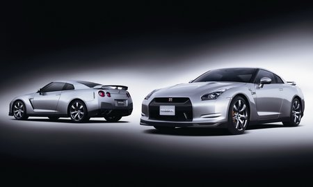 nissan-gt-r3.jpg