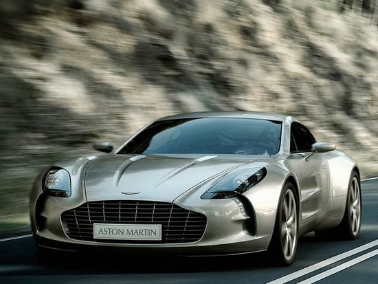 aston-martin-one-77-4