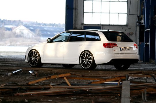 audi-rs6-white-power-3