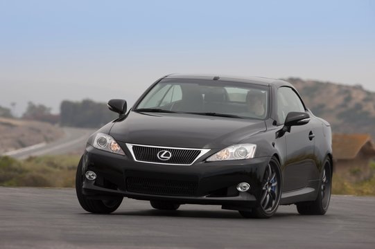 lexus-is-c-f-sport-5