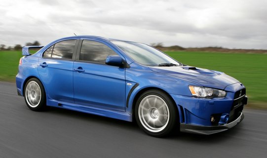 Mitsubishi Lancer EVO X FQ-400