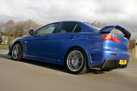 mitsubishi-lancer-evo-x-fq-400-4