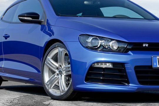 volkswagen-scirocco-r-4