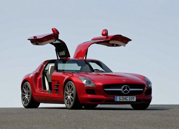 mercedes-sls-amg-gullwing