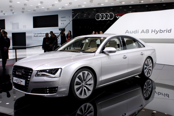Audi A8 Hybrid – Czy zużycie paliwa w Audi A8 może być mniejsze niż w A3?