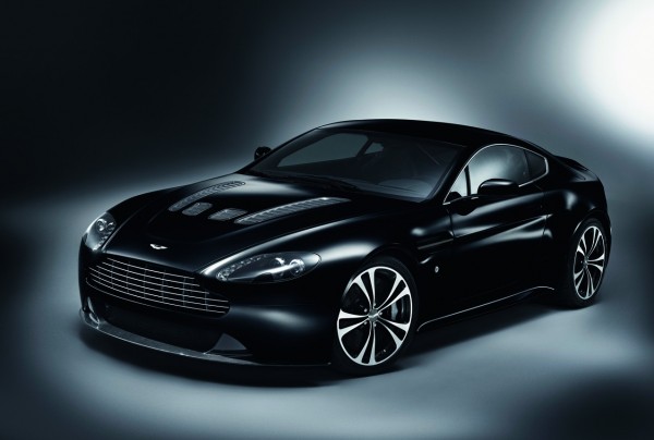 Aston Martin DBS Carbon Black