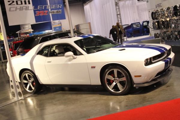 Dodge Challenger SRT8'2 Pocz tek grudnia czyli okres po Dniu